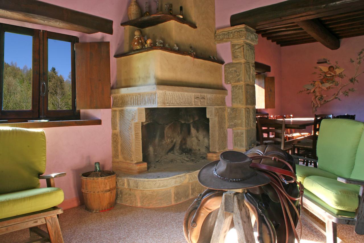 Podere Pian De' Cortini Villa Serravalle  Ngoại thất bức ảnh